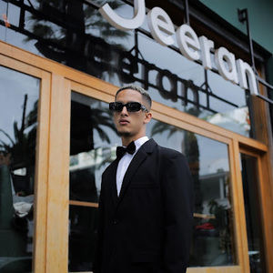 Meet your Posher, Hamza